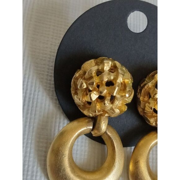 Vintage Anne Klein Gold Toned Metal Door Knocker Post Back Statement Earrings - Picture 4 of 9